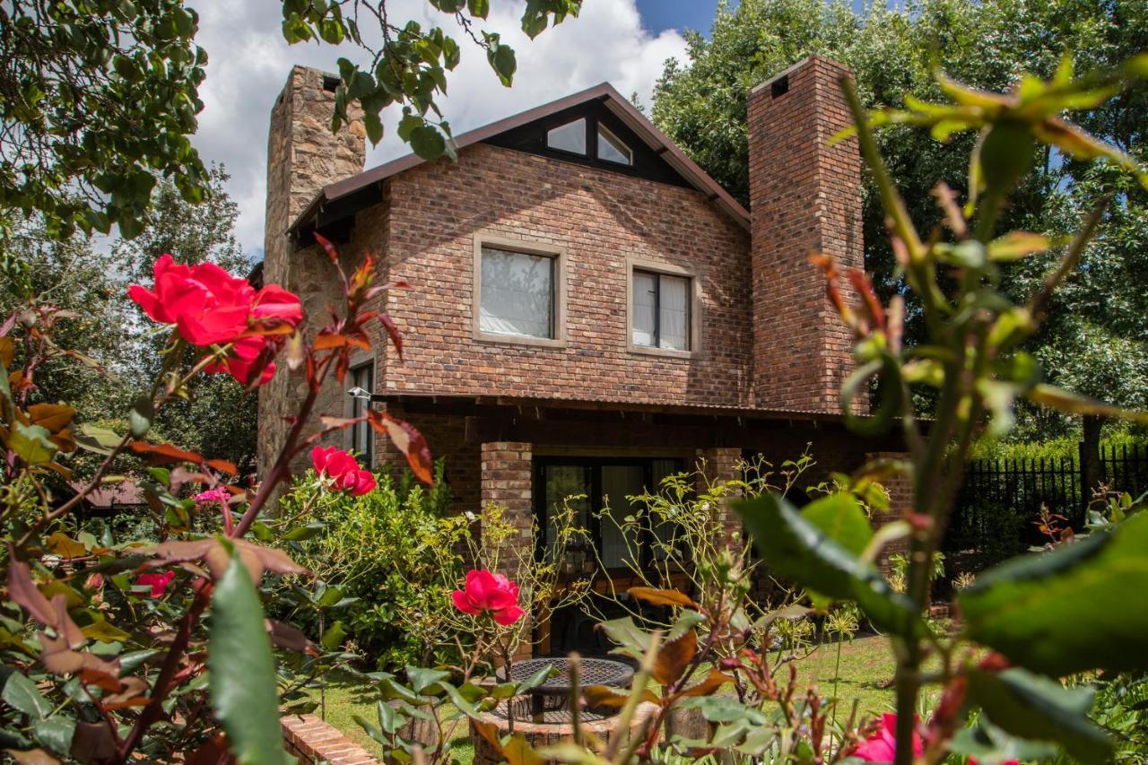 Tarry-Stone Cottages Dullstroom Exterior photo